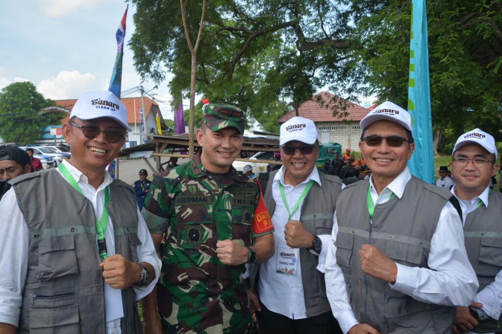 Amankan Kunjungan KH Ma’ruf Amin, Danrem 064/MY: Terima Kasih atas Dedikasi dan Loyalitas yang Diberikan Amankan Kunjungan KH Ma’ruf Amin, Danrem 064/MY: Terima Kasih atas Dedikasi dan Loyalitas yang Diberikan