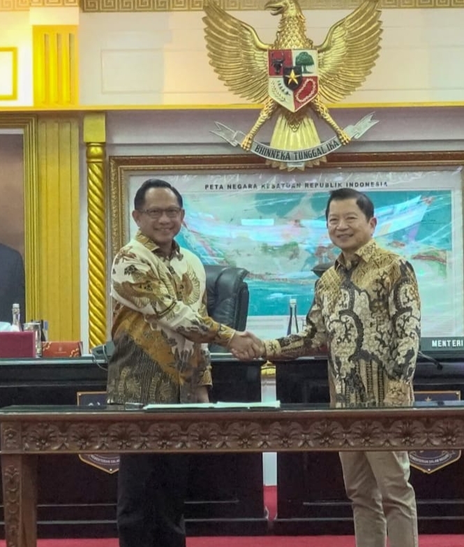 Kemendagri dan Bappenas Luncurkan SEB untuk Penyelarasan RPJPN dan RPJPD 2025-2045 Kemendagri dan Bappenas Luncurkan SEB untuk Penyelarasan RPJPN dan RPJPD 2025-2045