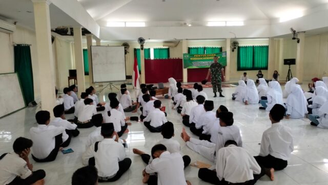 Satgas TMMD 119 Kodim 0602/Serang Berikan Pembinaan Wawasan Kebangsaan Untuk Santri Ponpes Modern Shohibul Muslimin