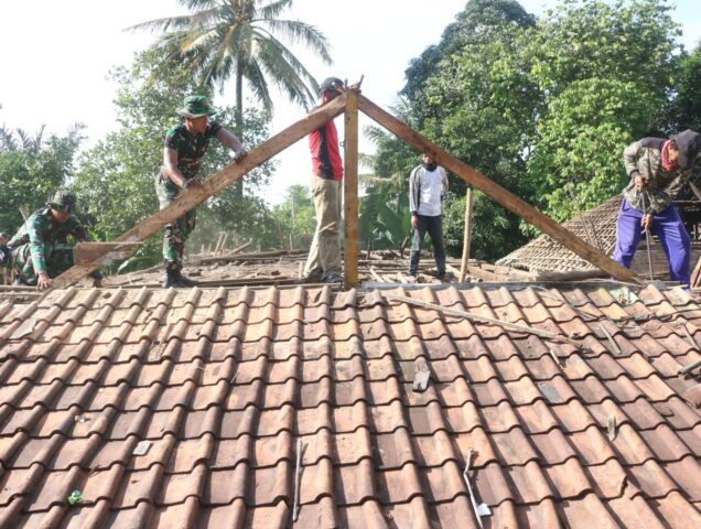 Satgas TMMD Ke 119 Kodim 0602/Serang Mulai Rehab Lima Rumah Program Rutilahu