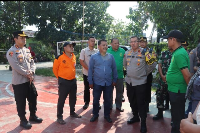 Kapolda Banten Cek Lokasi TPS yang Rawan Terkena Dampak Banjir di Wilayah Kecamatan Pasar Kemis