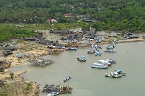 BMKG Imbau Masyarakat Pesisir Perairan Banten Waspadai Gelombang Tinggi dan Angin Kencang