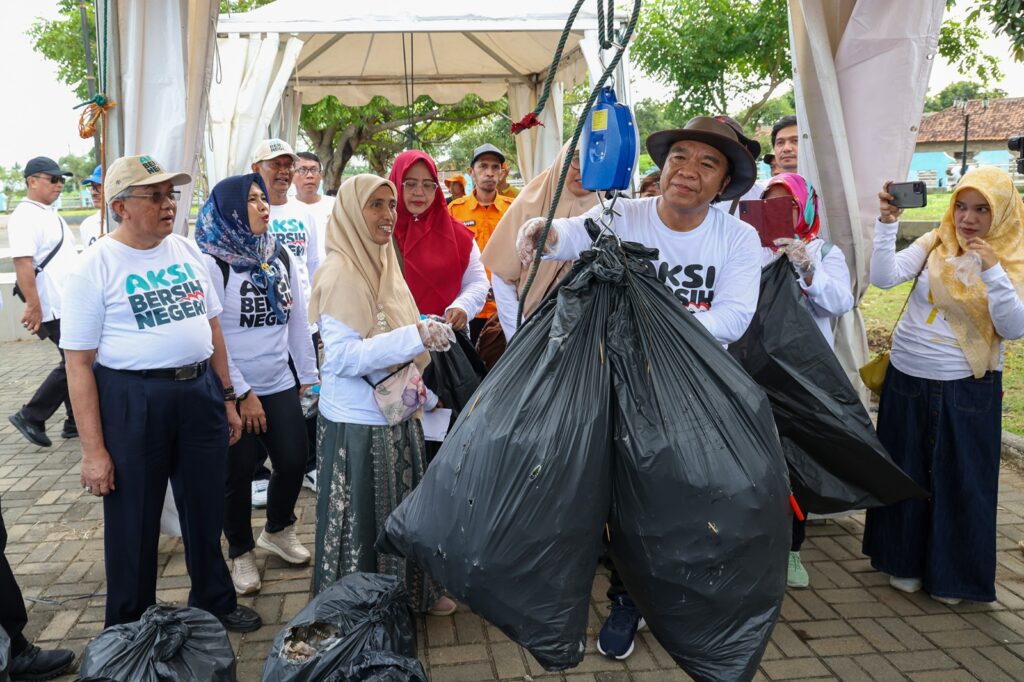 Al Muktabar : Pengelolaan Sampah Butuh Kepedulian Bersama Al Muktabar : Pengelolaan Sampah Butuh Kepedulian Bersama