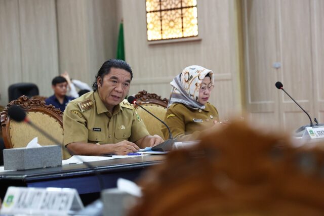 Jelang Idul Fitri 1445 H, Pj Gubernur Al Muktabar: Pemprov Banten Antisipasi Fluktuasi Harga Bahan Pokok