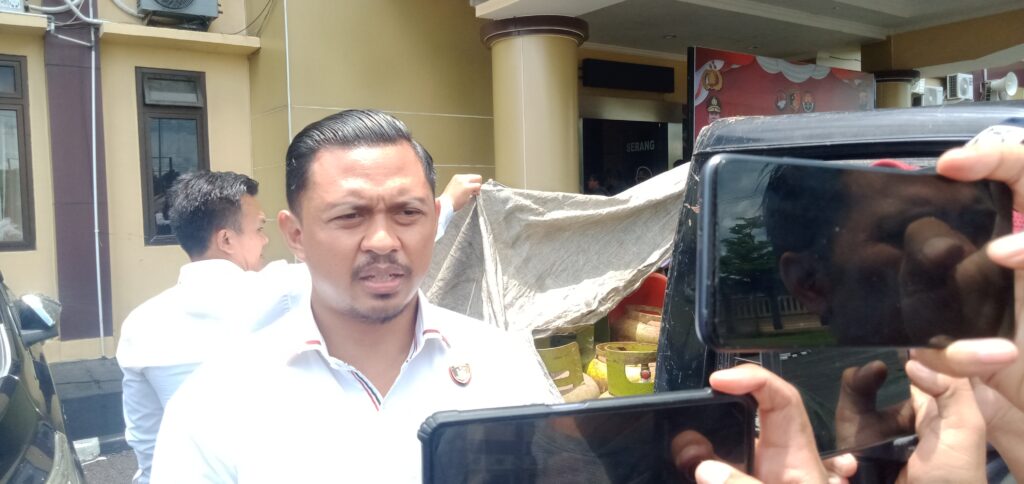 Dua Pelaku Spesialis Pencuri Tabung Gas Tersungkur Ditembak Resmob Polres Serang Dua Pelaku Spesialis Pencuri Tabung Gas Tersungkur Ditembak Resmob Polres Serang