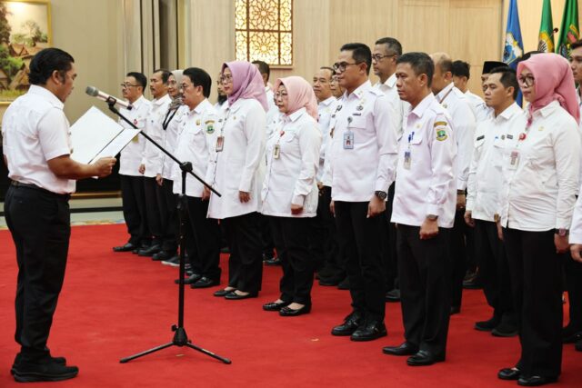 Pj Gubernur Al Muktabar Kukuhkan Gugus Tugas Daerah Bisnis dan HAM Provinsi Banten Periode 2023 – 2025