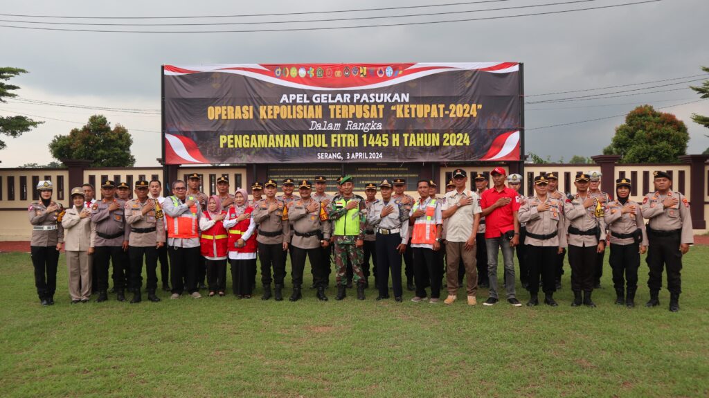 Kapolres Serang Pimpin Apel Gelar Pasukan Ops Ketupat Maung 2024