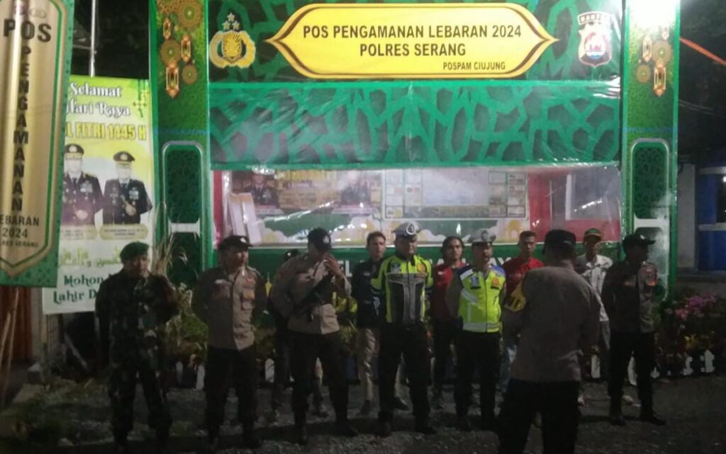 Anggota Koramil 0602-18/Kragilan Bersama Aparat Kepolisian Siap Amankan Arus Balik Lebaran Anggota Koramil 0602-18/Kragilan Bersama Aparat Kepolisian Siap Amankan Arus Balik Lebaran