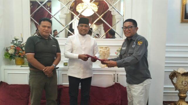 Bupati Pelalawan Masuk Nominator Penerima PJS Award, Pengurus Serahkan Surat DPP