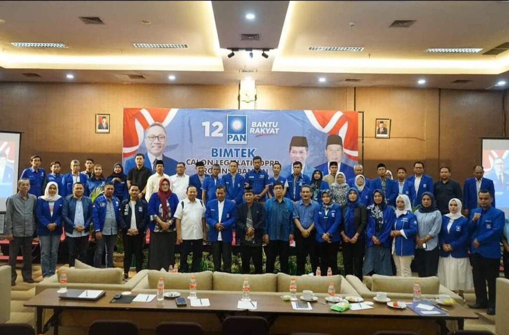 DPW PAN Banten Siap Dukung Zulhas Kembali Jadi Ketum Periode 2025-2030 DPW PAN Banten Siap Dukung Zulhas Kembali Jadi Ketum Periode 2025-2030