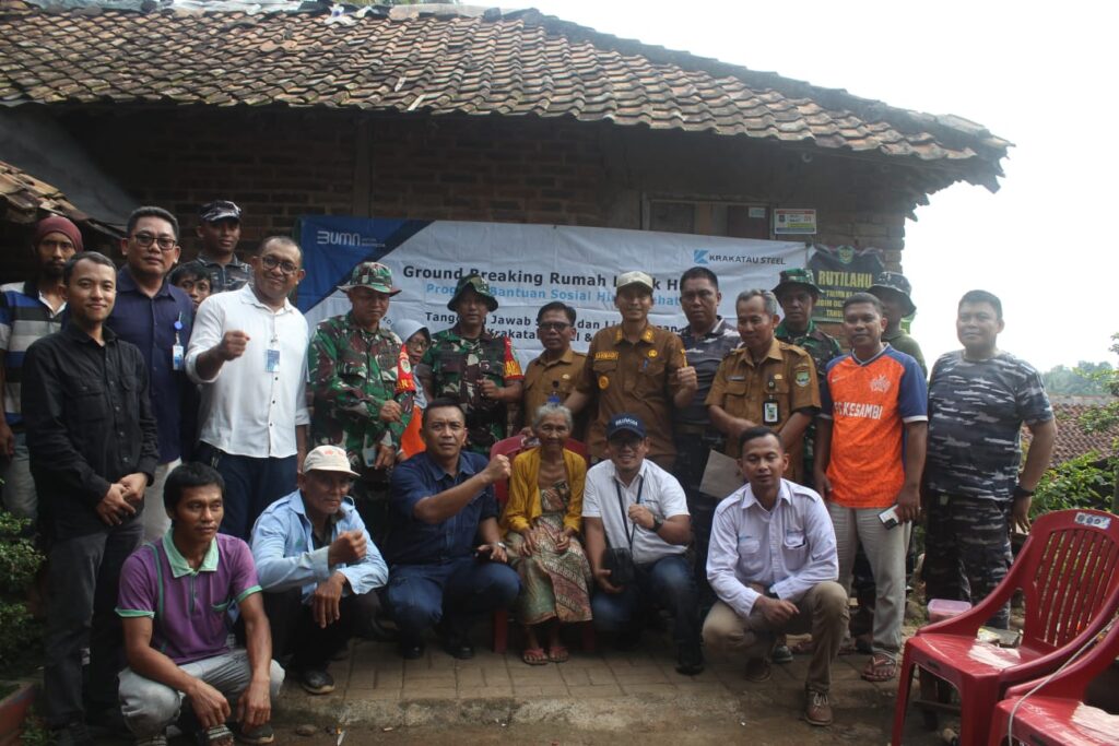 TMMD Ke-120, Kodim 0623/Cilegon Gandeng PT. KS Membangun Rumah Nenek Asiyah TMMD Ke-120, Kodim 0623/Cilegon Gandeng PT. KS Membangun Rumah Nenek Asiyah