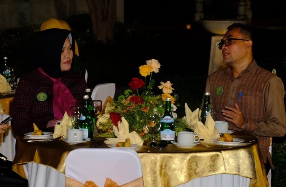 Hadiri Welcome Dinner, Ketua Dekranasda Banten Tine Al Muktabar Kenakan Pakaian Berbahan Tenun Baduy Hadiri Welcome Dinner, Ketua Dekranasda Banten Tine Al Muktabar Kenakan Pakaian Berbahan Tenun Baduy