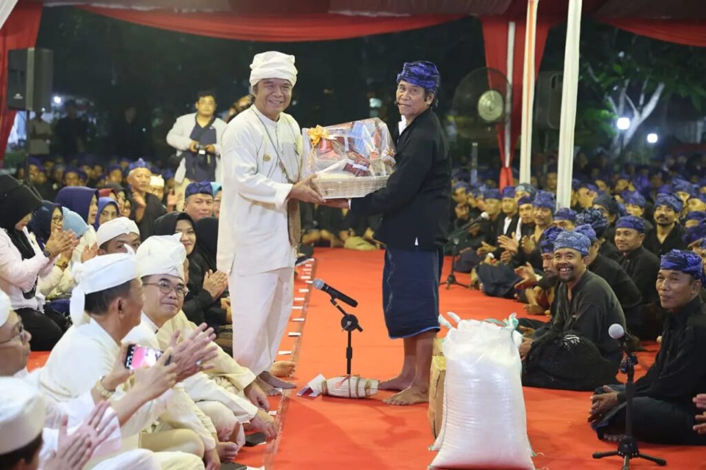 Seba Baduy 2024, Pj Gubernur Banten Al Muktabar Titipkan Tumbuh Kembang Anak Seba Baduy 2024, Pj Gubernur Banten Al Muktabar Titipkan Tumbuh Kembang Anak