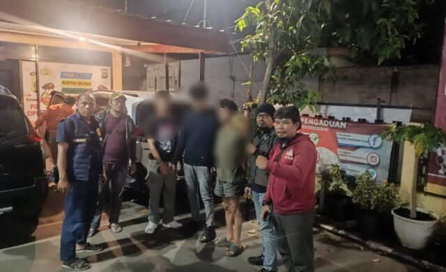 7 kali Beraksi, Polisi Amankan 3 Pelaku Modus COD Kuras M-banking Korban di Pasar Royal Cipondoh