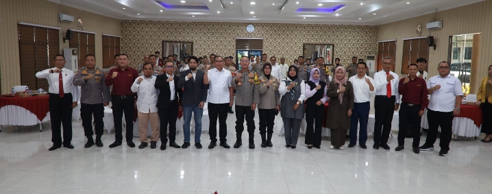 Wakapolda Banten Pimpin Pembukaan Lomba Debat Hukum Wakapolda Banten Pimpin Pembukaan Lomba Debat Hukum