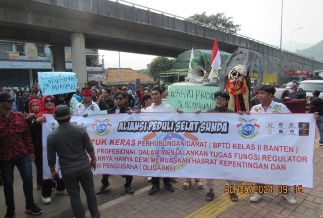 Kantor BPTD Kelas II Banten Di Demo Oleh Aliansi Peduli Selat Sunda