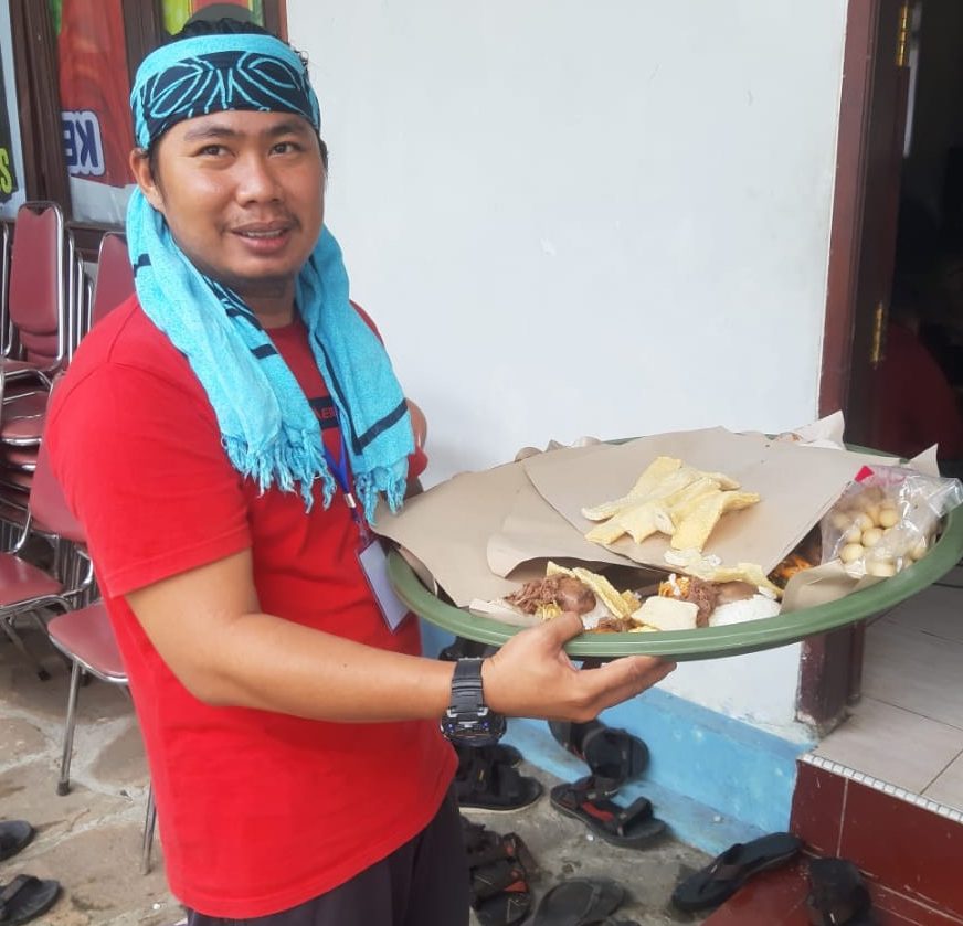 Doakanlah Sahabatmu Jika Ada Kesalahan, Jangan Dicaci Maki Doakanlah Sahabatmu Jika Ada Kesalahan, Jangan Dicaci Maki