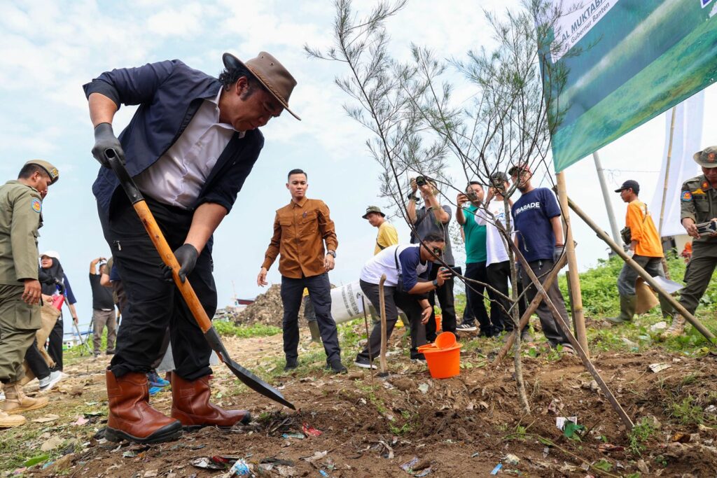 Al Muktabar Ajak Masyarakat Bersama Menjaga Lingkungan