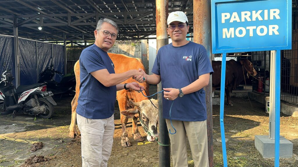 Tebar Kebaikan, Kantor ATR/BPN Kabupaten Tangerang Salurkan Hewan Kurban Tebar Kebaikan, Kantor ATR/BPN Kabupaten Tangerang Salurkan Hewan Kurban