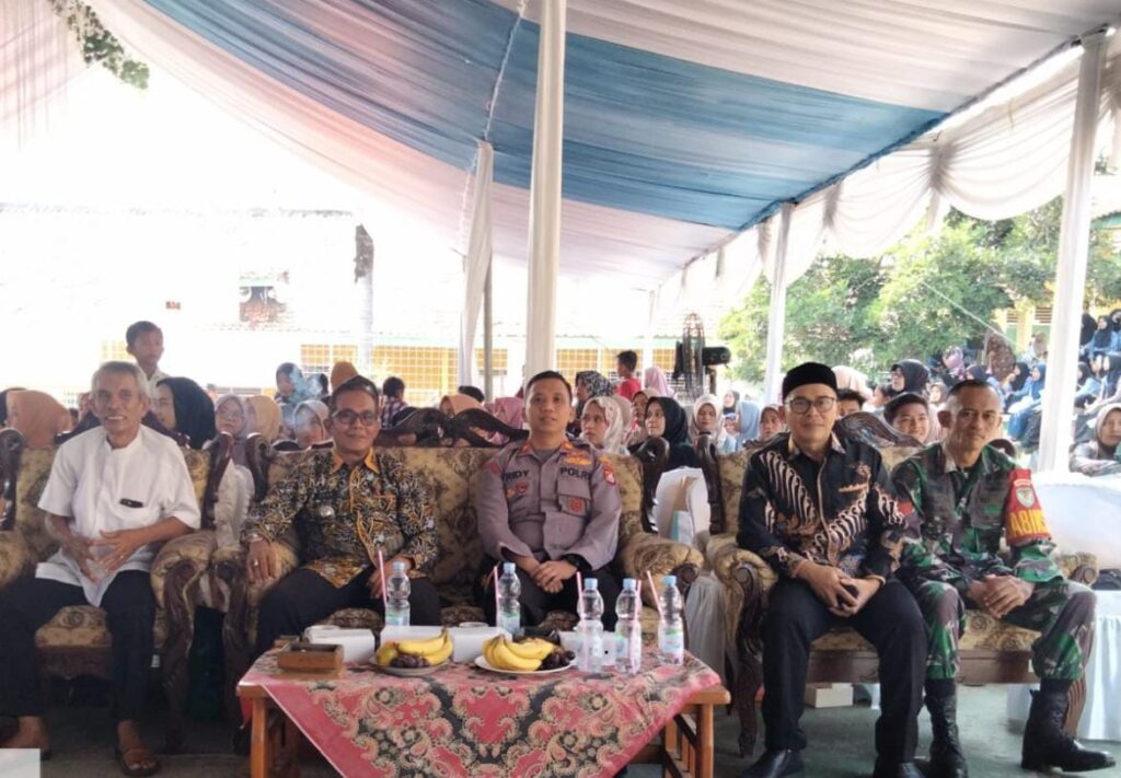 Kopka Gultom Babinsa Koramil 0602-12/Ciomas Hadiri Acara Pelepasan Murid SMP Negeri 1 Ciomas Kopka Gultom Babinsa Koramil 0602-12/Ciomas Hadiri Acara Pelepasan Murid SMP Negeri 1 Ciomas