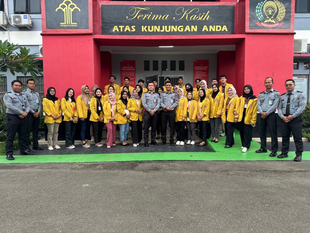 Lapas Kelas IIA Cilegon Buka Pintu Bagi Mahasiswa UNSERA Untuk Studi Lapang Lapas Kelas IIA Cilegon Buka Pintu Bagi Mahasiswa UNSERA Untuk Studi Lapang