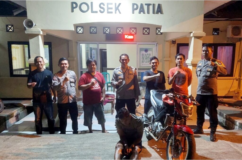 Jajaran Polsek Patia Ungkap Kasus Penipuan dan Penggelapan, Kapolsek Patia: Pelaku di Bekuk Berkat Informasi Masyarakat Jajaran Polsek Patia Ungkap Kasus Penipuan dan Penggelapan, Kapolsek Patia: Pelaku di Bekuk Berkat Informasi Masyarakat