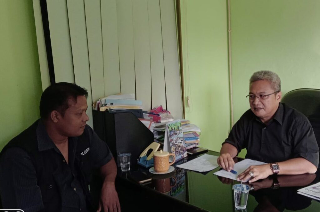 Dugaan Subkontrak Rabat Beton Desa Pasirwaru, DPMD Kabupaten Serang Nyatakan Itu Menyalahi Aturan Dugaan Subkontrak Rabat Beton Desa Pasirwaru, DPMD Kabupaten Serang Nyatakan Itu Menyalahi Aturan