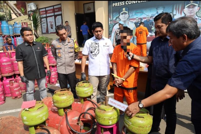 Ditreskrimsus Polda Banten Ungkap Kasus Penyuntikan Tabung Gas