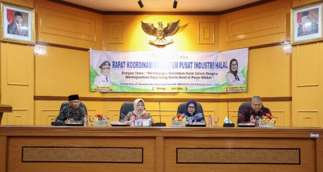 Plh Sekda Virgojanti Membuka Rapat Koordinasi Ekosistem Pusat Industri Halal Provinsi Banten