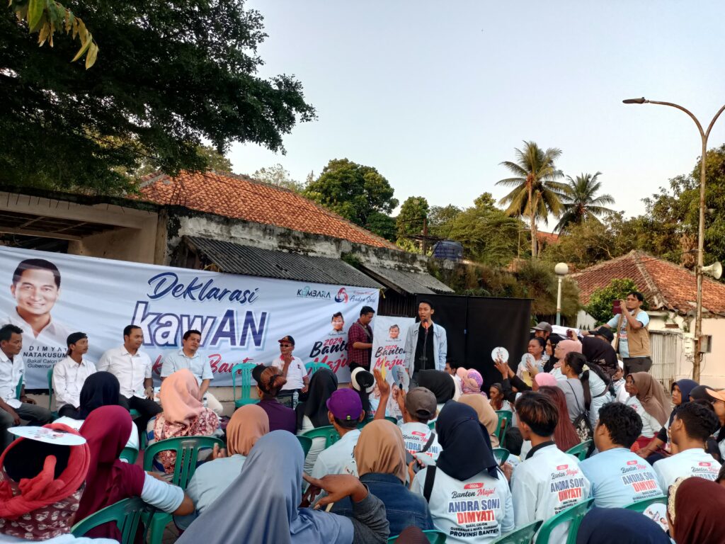 KUMBARA Gelar Deklarasi Dukung Andra- Dimyati di Pilgub Banten KUMBARA Gelar Deklarasi Dukung Andra- Dimyati di Pilgub Banten