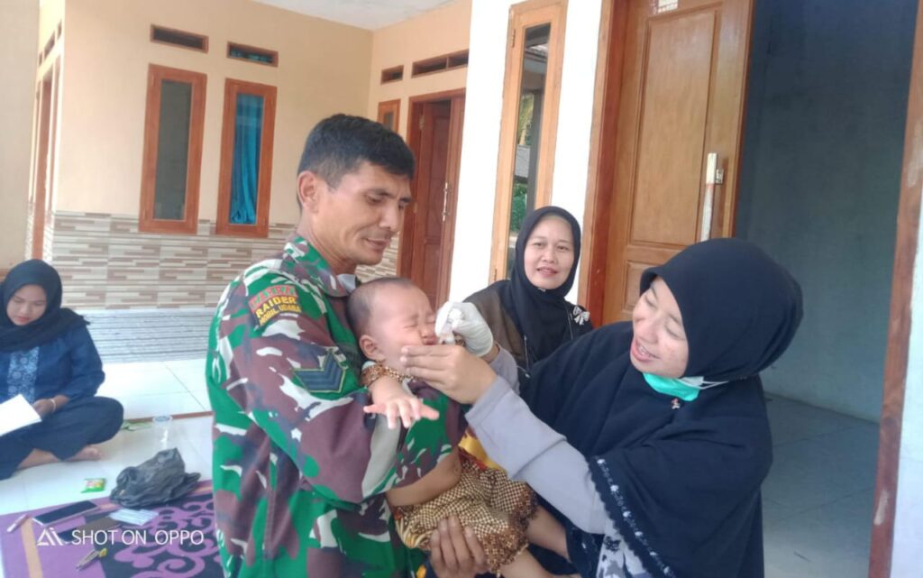 Kodim 0602/Serang Kerahkan Babinsa Dukung Program Pekan Imunisasi Nasional Polio Tahun 2024 Kodim 0602/Serang Kerahkan Babinsa Dukung Program Pekan Imunisasi Nasional Polio Tahun 2024