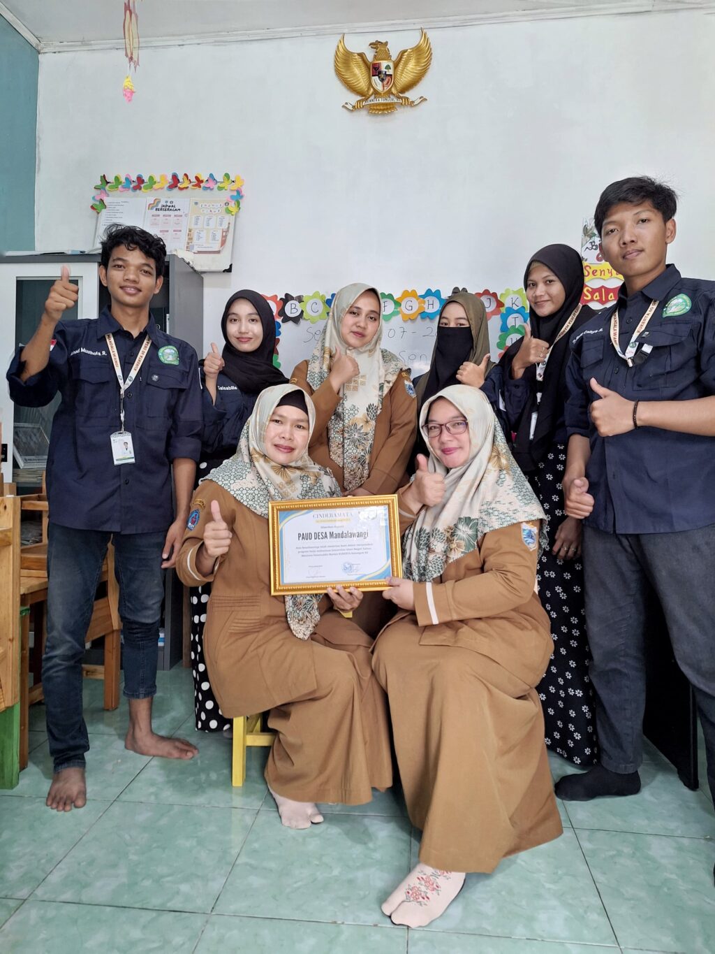 Sentuhan Inspiratif Mahasiswa UIN Banten di Desa Mandalawangi Sentuhan Inspiratif Mahasiswa UIN Banten di Desa Mandalawangi