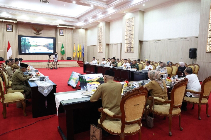 Pemprov Banten Raih Apresiasi Kemenkes sebagai Provinsi Pertama Capai Target Temuan TBC Pemprov Banten Raih Apresiasi Kemenkes sebagai Provinsi Pertama Capai Target Temuan TBC