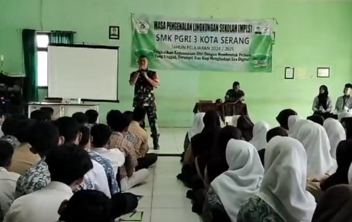 Babinsa Koramil 0602-01/Kota Serang Berikan Pelatihan PBB dan Nilai Pancasila Kepada Generasi Muda Babinsa Koramil 0602-01/Kota Serang Berikan Pelatihan PBB dan Nilai Pancasila Kepada Generasi Muda