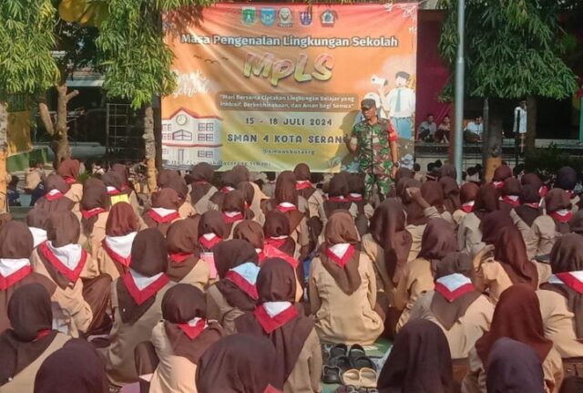 Babinsa Koramil 0602-02/Kasemen Menginspirasi Generasi Muda Melalui Wawasan Kebangsaan