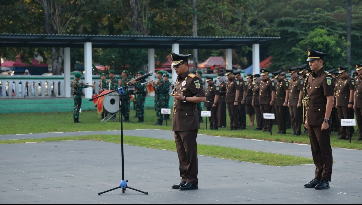 Peringati Hari Bhakti Adhyaksa ke 64, Kajati Banten Pimpin Upacara Ziarah di Makam Pahlawan Peringati Hari Bhakti Adhyaksa ke 64, Kajati Banten Pimpin Upacara Ziarah di Makam Pahlawan