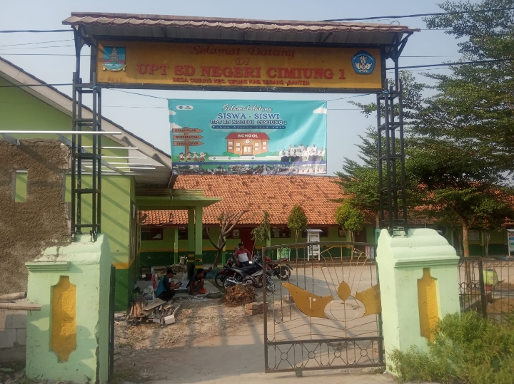 Pembangunan Aula SD Negeri Cimiung Ciruas, Dana dari Wali Murid Pembangunan Aula SD Negeri Cimiung Ciruas, Dana dari Wali Murid
