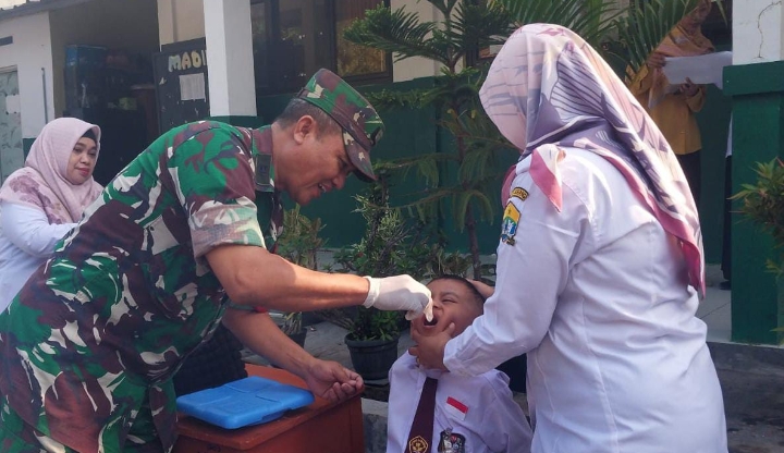 Kodim 0602/Serang Dan Muspika Kota Serang Bergandengan Tangan Dalam Mendukung PIN Polio 2024 Kodim 0602/Serang Dan Muspika Kota Serang Bergandengan Tangan Dalam Mendukung PIN Polio 2024