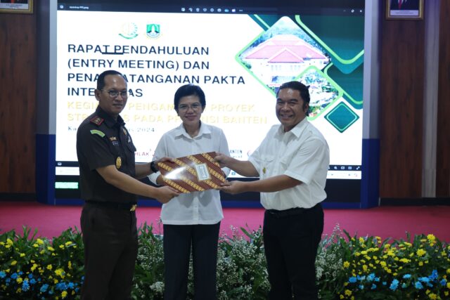 Penandatanganan Pakta Integritas Proyek Prioritas Daerah Banten: Kajati dan Pj. Gubernur Tekankan Akuntabilitas