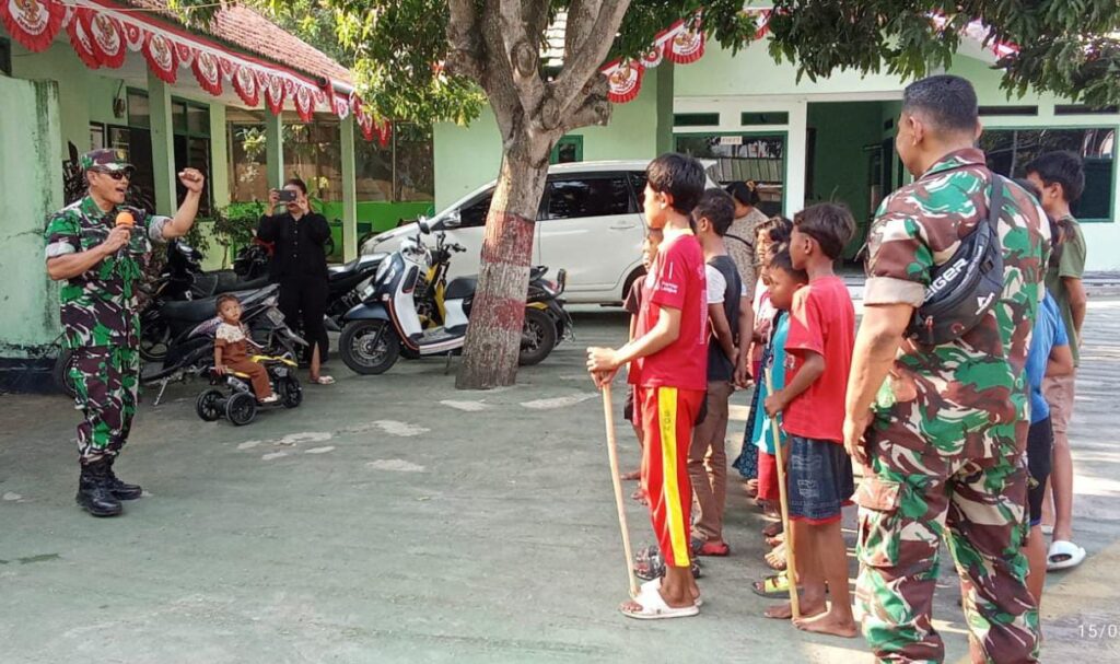 Danramil 0602-02/Kasemen Ajak Generasi Muda Meriahkan HUT RI ke-79 Dengan Berbagai Lomba di Makoramil Danramil 0602-02/Kasemen Ajak Generasi Muda Meriahkan HUT RI ke-79 Dengan Berbagai Lomba di Makoramil