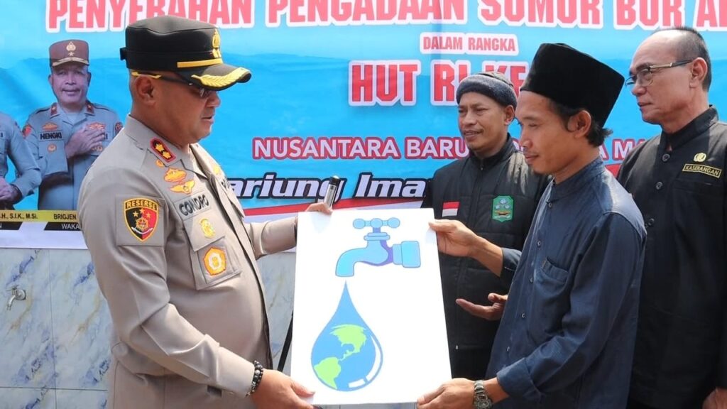 Dukung Commander Wish Kapolda Banten, Kapolres Serang Berikan Bantuan Sumur Bor Kepada Warga Dukung Commander Wish Kapolda Banten, Kapolres Serang Berikan Bantuan Sumur Bor Kepada Warga