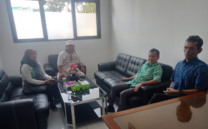 Kepsek SMAN 5 Sambut Baik Masukan dan Saran dari Wali Murid Kepsek SMAN 5 Sambut Baik Masukan dan Saran dari Wali Murid