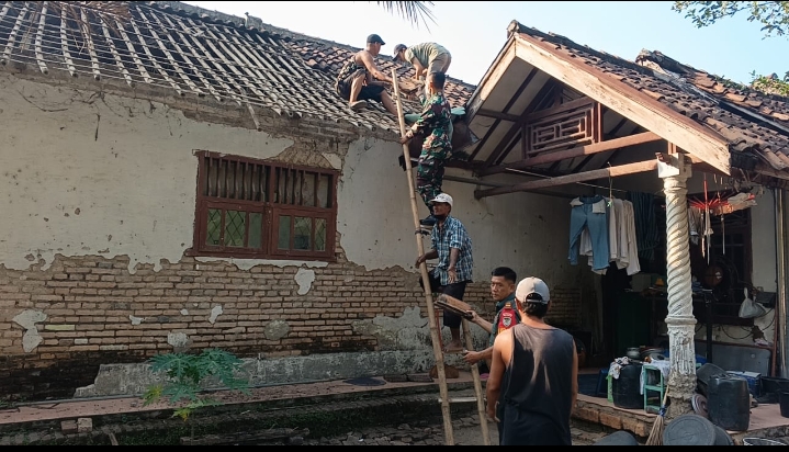 Kodim 0602/Serang Bedah Rumah Veteran di Kasemen, Bentuk Kepedulian pada Pejuang Bangsa Kodim 0602/Serang Bedah Rumah Veteran di Kasemen, Bentuk Kepedulian pada Pejuang Bangsa
