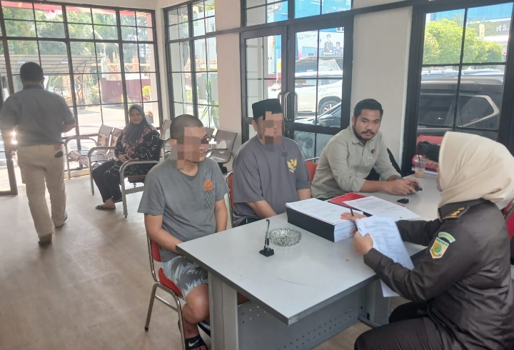 Ditreskrimum Polda Banten Tangkap Mantan Kabid BPBD Terkait Kasus Penipuan Pengadaan Barang Ditreskrimum Polda Banten Tangkap Mantan Kabid BPBD Terkait Kasus Penipuan Pengadaan Barang