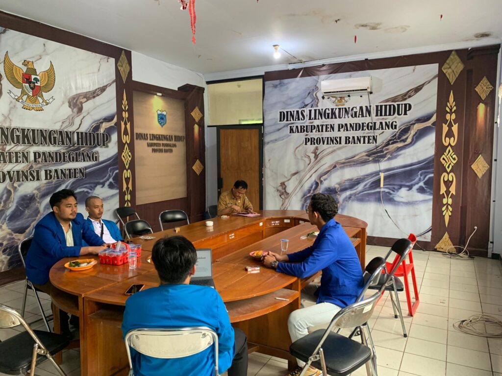 PC PMII Pandeglang Tolak Kerjasama Pengiriman Sampah dari Serang dan Tangerang Selatan PC PMII Pandeglang Tolak Kerjasama Pengiriman Sampah dari Serang dan Tangerang Selatan