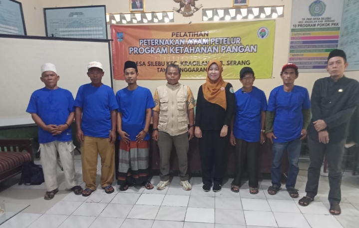 Pelatihan Peternakan Ayam Petelur di Silebu Tengah: Langkah Menuju Kemandirian Ekonomi Desa Pelatihan Peternakan Ayam Petelur di Silebu Tengah: Langkah Menuju Kemandirian Ekonomi Desa