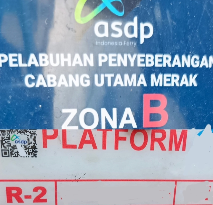 Pembatasan Akses Berbayar di Pelabuhan Merak: Ajang Bisnis Baru ASDP Pembatasan Akses Berbayar di Pelabuhan Merak: Ajang Bisnis Baru ASDP