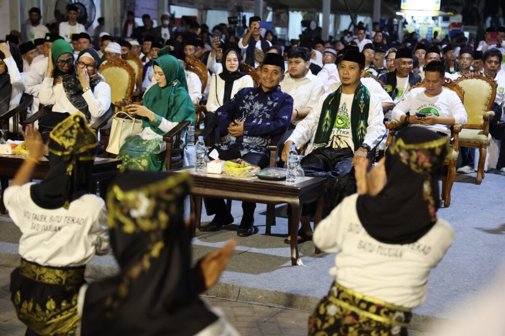 Pemprov Banten Ajak Masyarakat Teguhkan Silat Banten Sebagai Warisan Budaya Pemprov Banten Ajak Masyarakat Teguhkan Silat Banten Sebagai Warisan Budaya