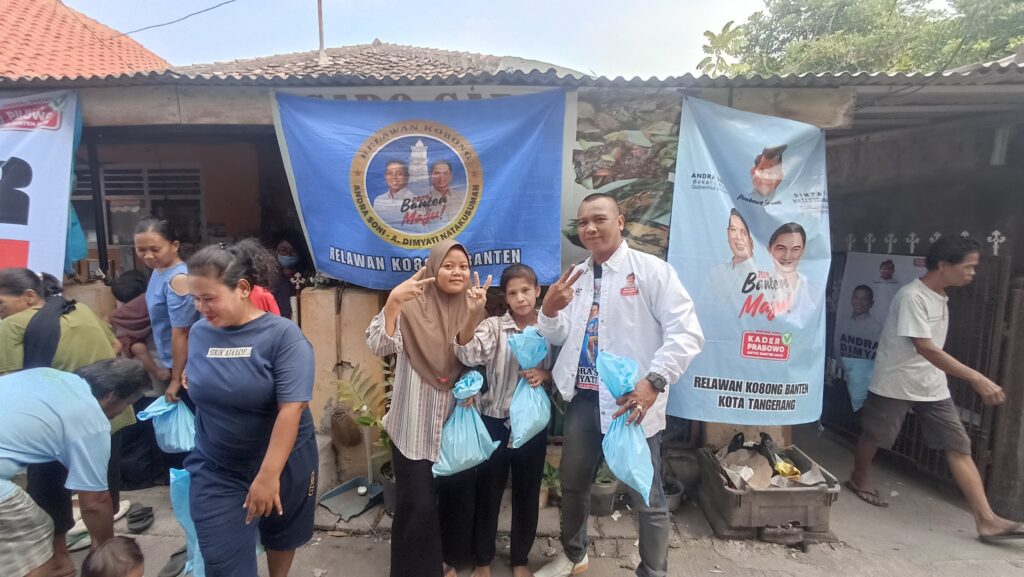 Relawan Kobong Banten Gelar Bazar Tebus Sembako Murah di Tangerang