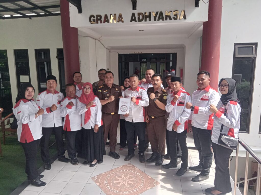 ABPEDNAS Jalin Sinergi dengan Kejari Serang dalam Pengawasan Desa ABPEDNAS Jalin Sinergi dengan Kejari Serang dalam Pengawasan Desa